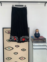 Syriana black pants silver embroidery with red flowers