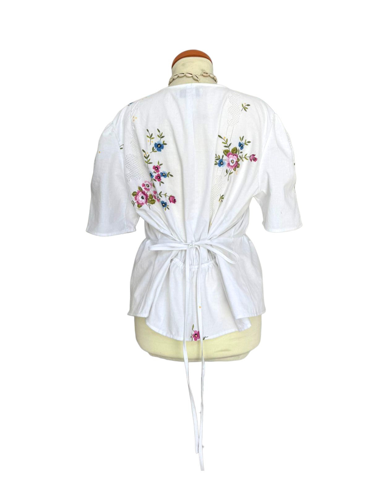 UPCYCLED VINTAGE LINEN WHITE TOP